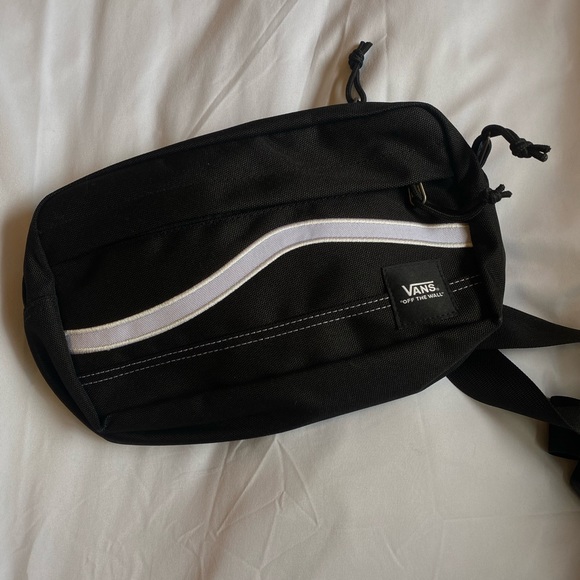 Vans Other - Cross body vans Fanny pack